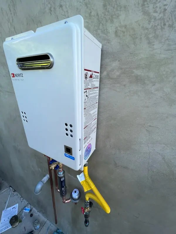 Tankless water heater installation for Cherokee Park homes